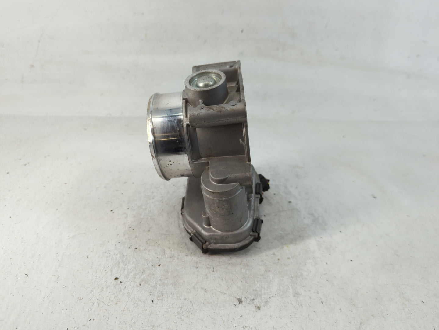 2017-2022 Ford F-150 Throttle Body P/N:HL3E 9F991 AA Fits Fits 2017 2018 2019 2020 2021 2022 OEM Used Auto Parts - Oemusedau