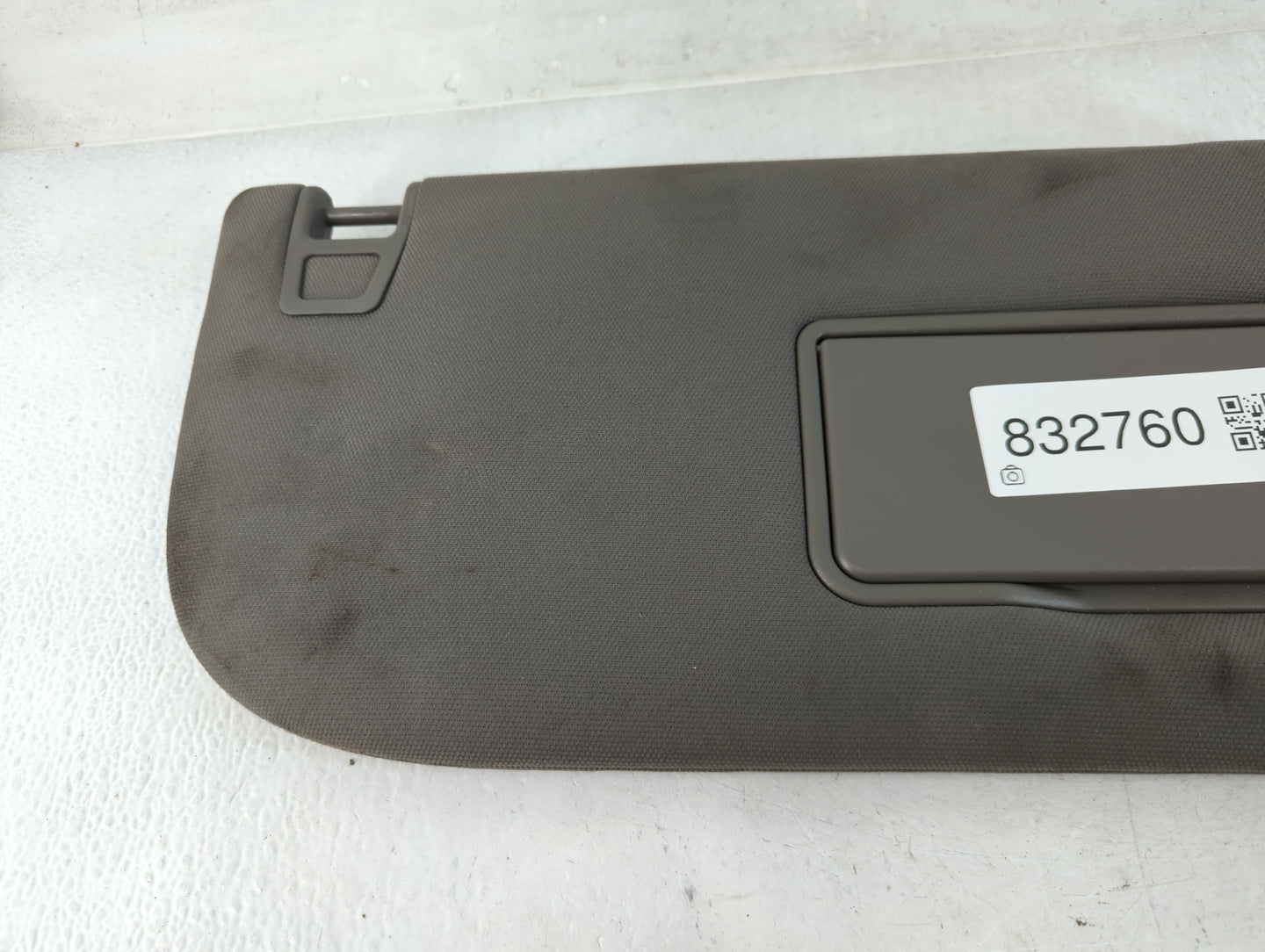 2018-2020 Ford F-150 Sun Visor Shade Replacement Passenger Right Mirror Fits Fits 2018 2019 2020 OEM Used Auto Parts - Oemus
