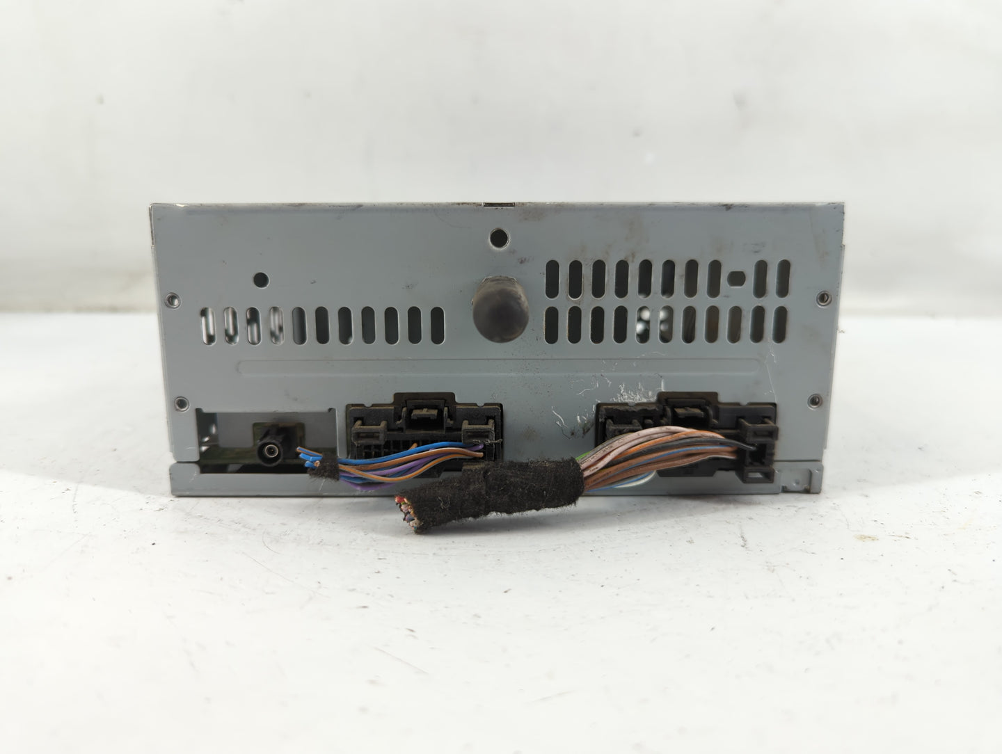 2019-2020 Ford F-150 Radio AM FM Cd Player Receiver Replacement P/N:KL3T-18D832-AC Fits Fits 2019 2020 OEM Used Auto Parts -