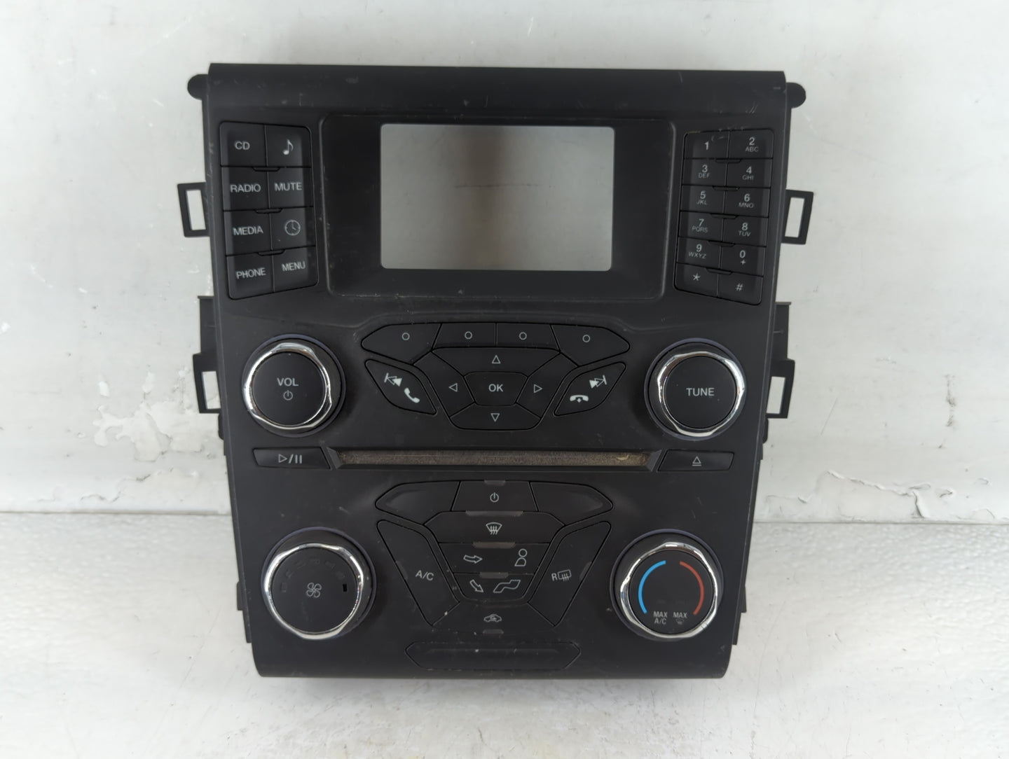 2019-2020 Ford F-150 Radio AM FM Cd Player Receiver Replacement P/N:18E243 Fits Fits 2019 2020 OEM Used Auto Parts - Oemused