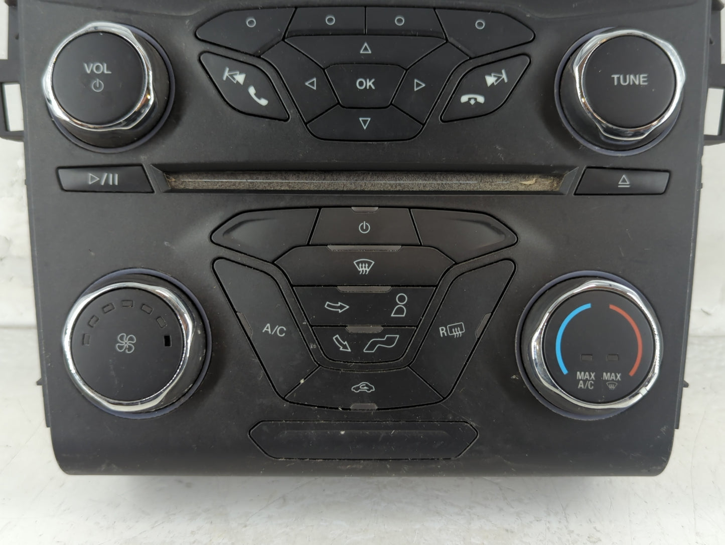 2019-2020 Ford F-150 Radio AM FM Cd Player Receiver Replacement P/N:18E243 Fits Fits 2019 2020 OEM Used Auto Parts - Oemused