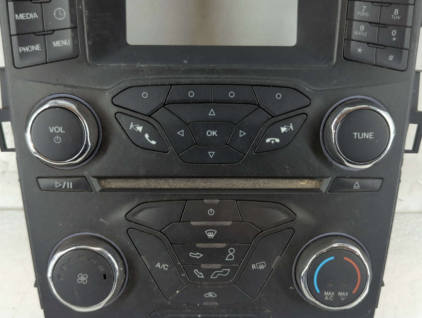 2019-2020 Ford F-150 Radio AM FM Cd Player Receiver Replacement P/N:18E243 Fits Fits 2019 2020 OEM Used Auto Parts - Oemused