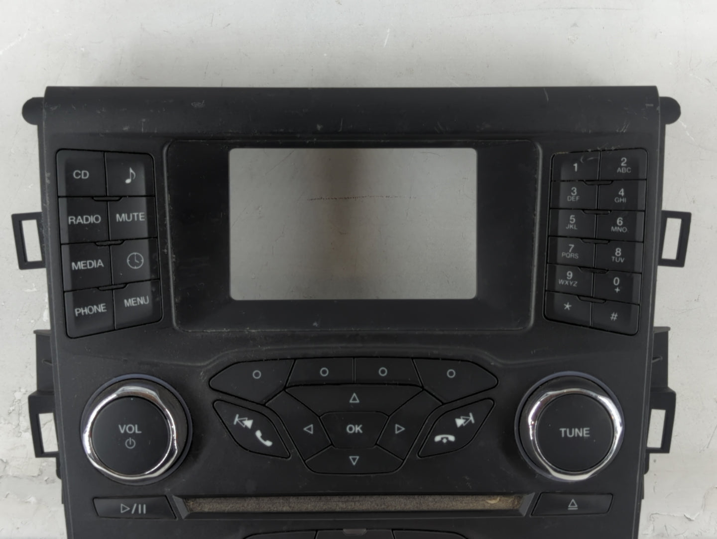 2019-2020 Ford F-150 Radio AM FM Cd Player Receiver Replacement P/N:18E243 Fits Fits 2019 2020 OEM Used Auto Parts - Oemused