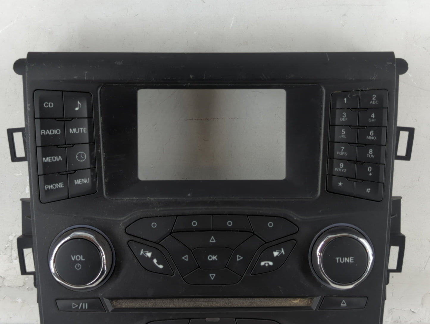 2019-2020 Ford F-150 Radio AM FM Cd Player Receiver Replacement P/N:18E243 Fits Fits 2019 2020 OEM Used Auto Parts - Oemused