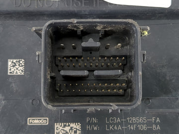2020-2022 Ford F-250 Super Duty PCM Engine Control Computer ECU ECM PCU OEM P/N:LC3A-12B565-FA Fits Fits 2020 2021 2022 OEM Used Auto Parts