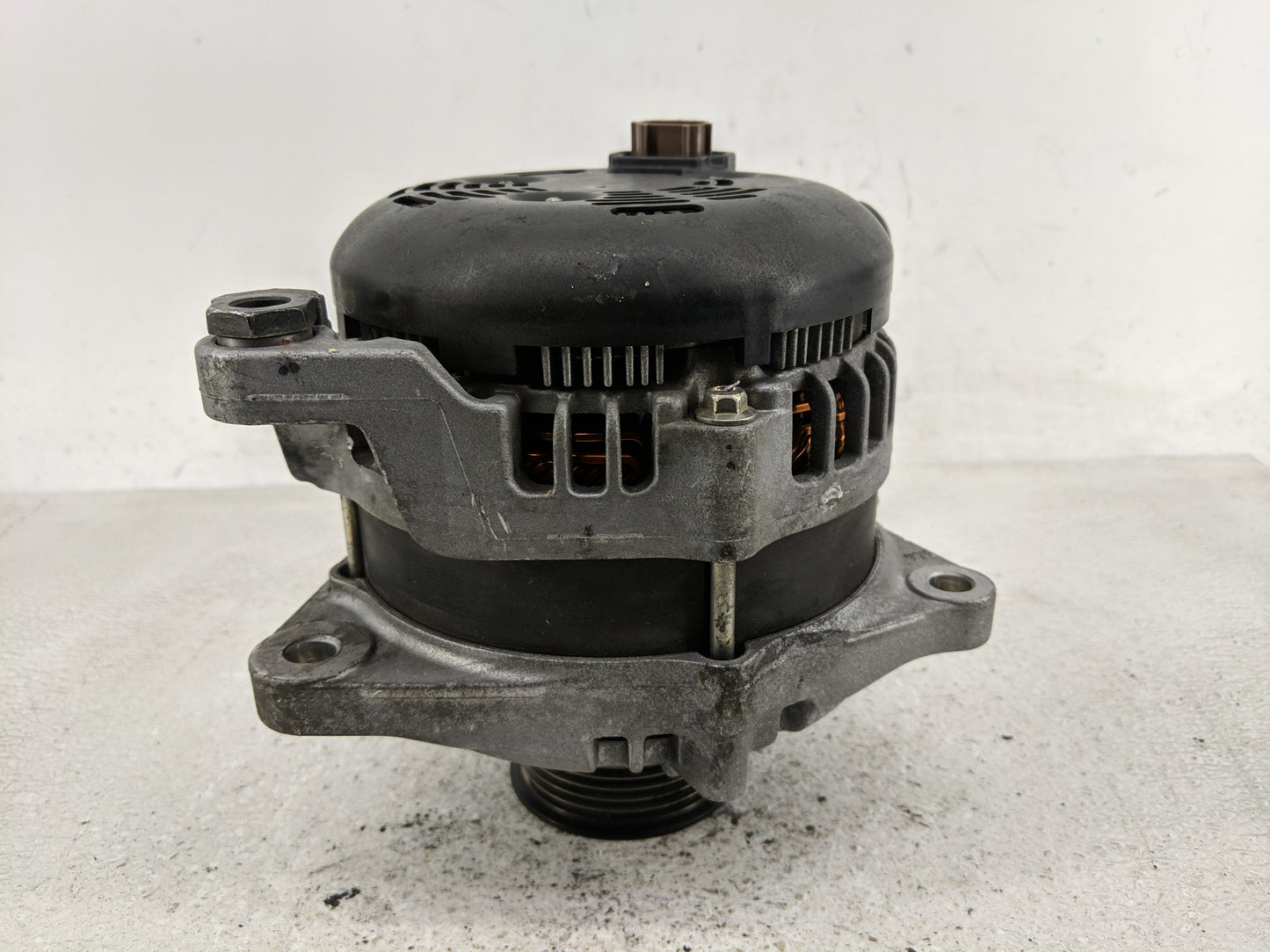 2017-2022 Ford F-250 Super Duty Alternator Replacement Generator Charging Assembly Engine OEM P/N:LC3T-10300-AA Fits OEM Use