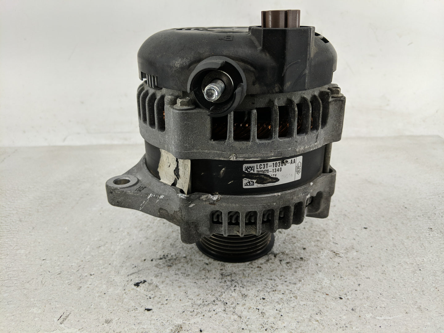 2017-2022 Ford F-250 Super Duty Alternator Replacement Generator Charging Assembly Engine OEM P/N:LC3T-10300-AA Fits OEM Use