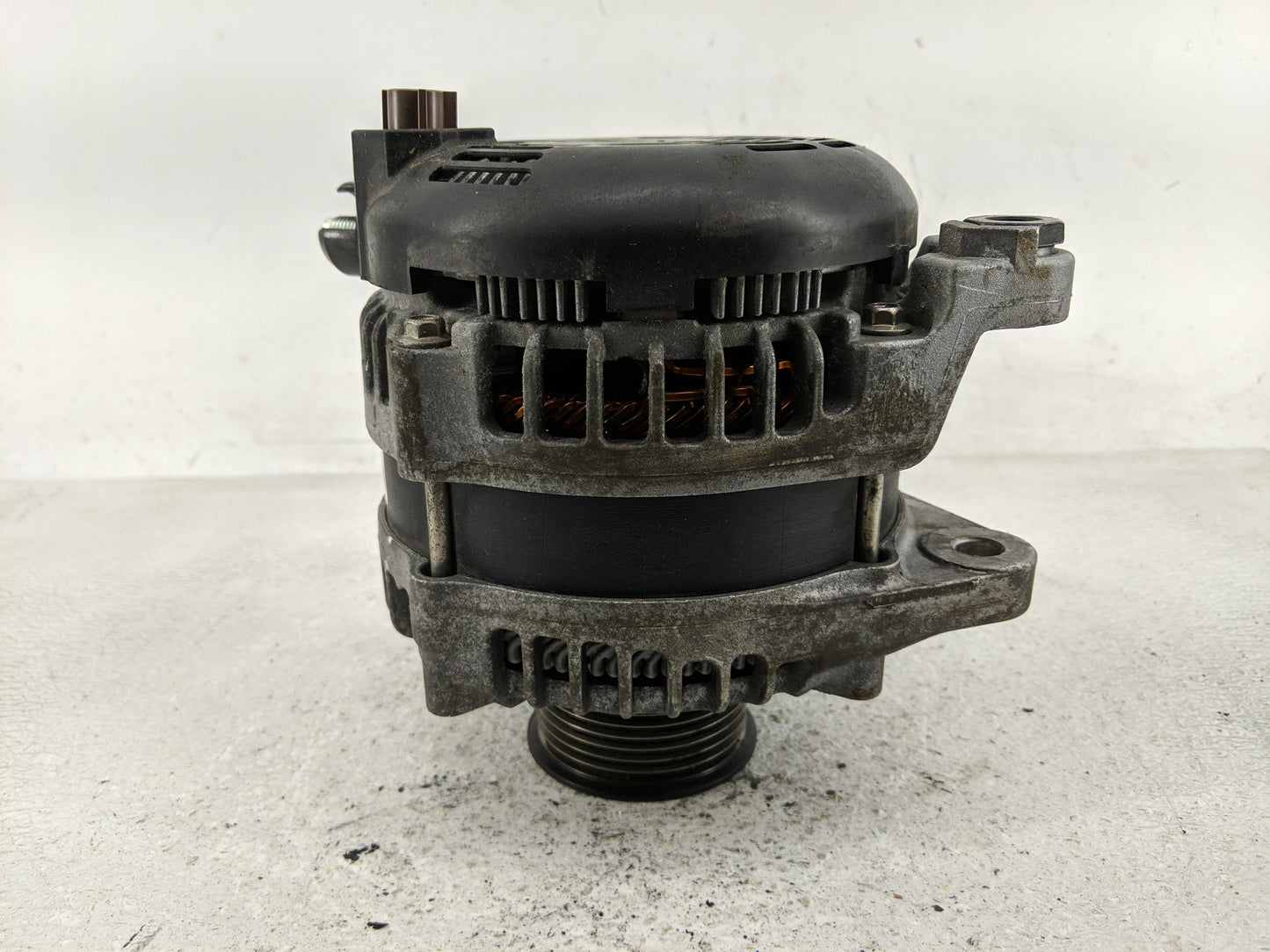 2017-2022 Ford F-250 Super Duty Alternator Replacement Generator Charging Assembly Engine OEM P/N:LC3T-10300-AA Fits OEM Use