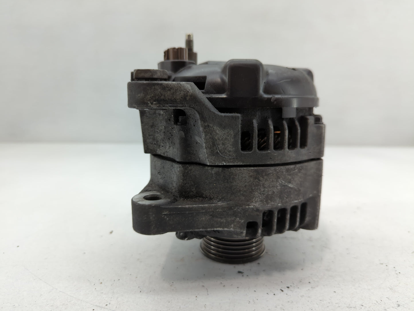 2017-2022 Ford F-250 Super Duty Alternator Replacement Generator Charging Assembly Engine OEM P/N:TN104211-8790 37300-2G061 