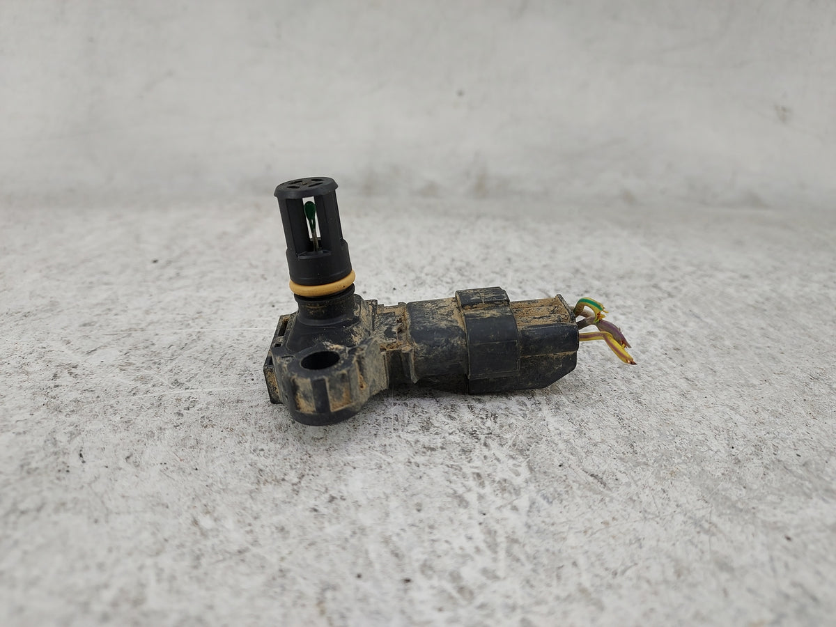 Ford F150 Mass Air Flow Meter Maf Sensor 1487435 - Oemusedautoparts1.com