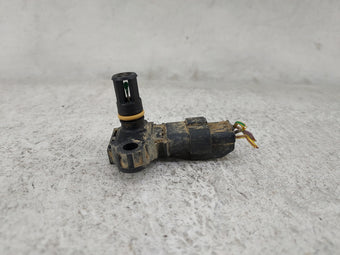 compare product Ford F150 Mass Air Flow Meter Maf Sensor 1487435