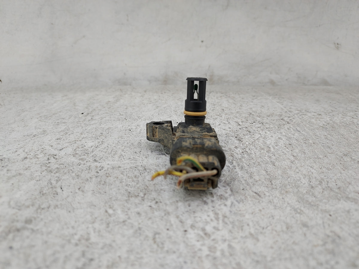 Ford F150 Mass Air Flow Meter Maf Sensor 1487435 - Oemusedautoparts1.com