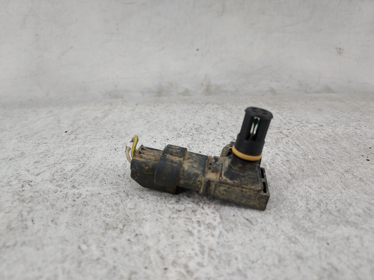 Ford F150 Mass Air Flow Meter Maf Sensor 1487435 - Oemusedautoparts1.com