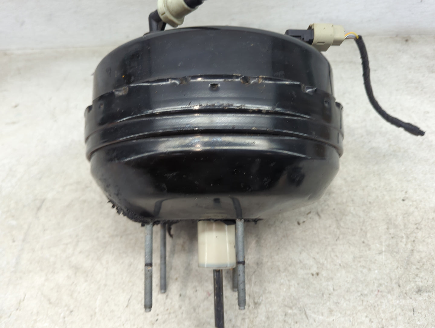 Ford F150 Power Brake Booster Oem 1489638 - Oemusedautoparts1.com
