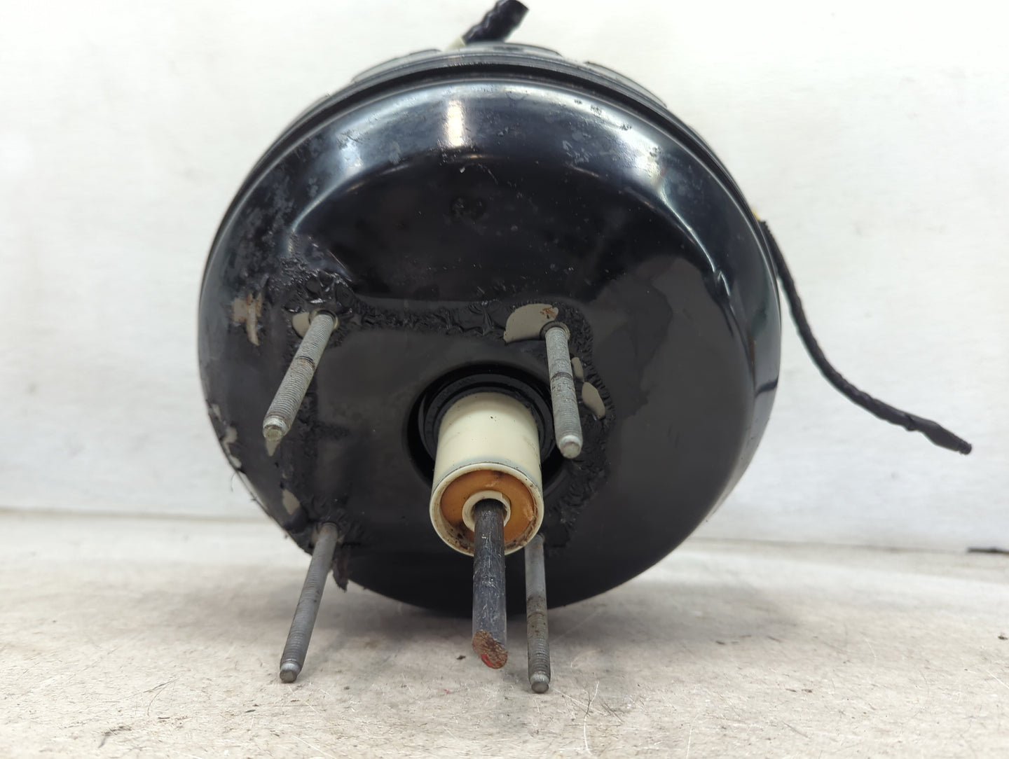 Ford F150 Power Brake Booster Oem 1489638 - Oemusedautoparts1.com