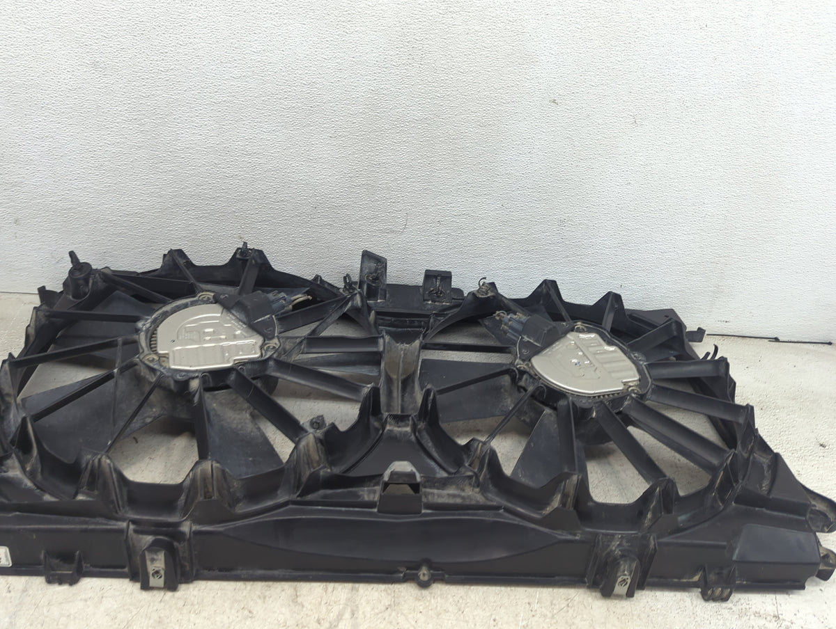2020 Ford F150 Pickup Electric Radiator Cooling Fan Motor Assembly P/N:3137234119 Fits Fits 2017 2018 2019 2021 OEM Used Aut