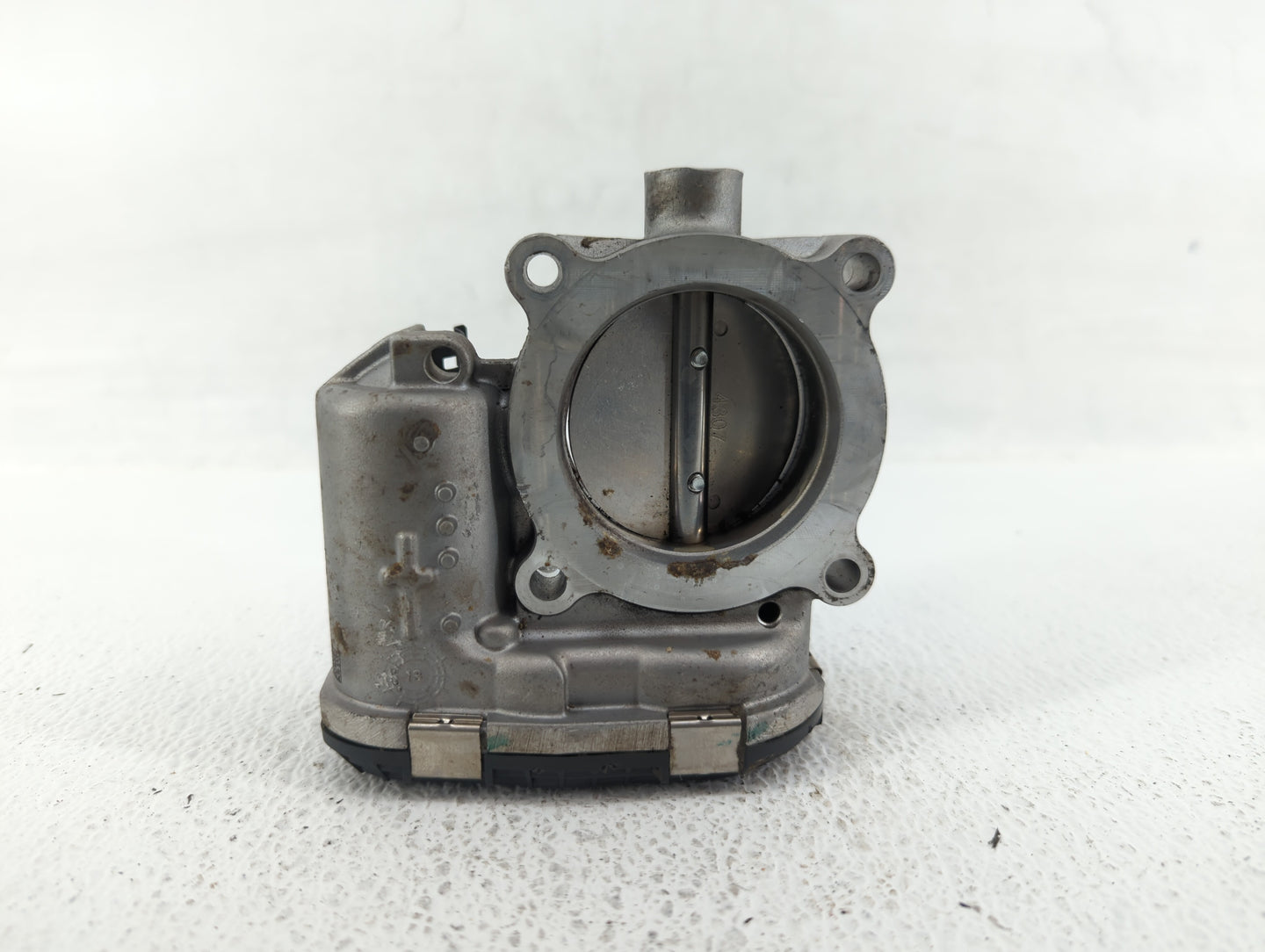 2014-2018 Ford Focus Throttle Body P/N:DS7E-9F991-BB Fits Fits 2014 2015 2016 2017 2018 2019 2020 2021 2022 OEM Used Auto Pa