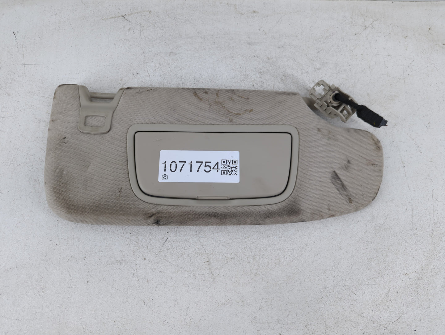 2017-2020 Ford Fusion Sun Visor Shade Replacement Passenger Right Mirror Fits Fits 2017 2018 2019 2020 OEM Used Auto Parts -