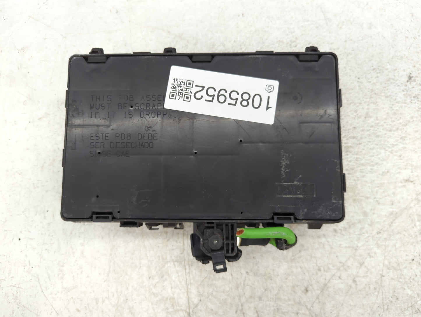 2017-2020 Ford Fusion Fusebox Fuse Box Panel Relay Module P/N:G2GT-14A075 AA Fits Fits 2017 2018 2019 2020 OEM Used Auto Par