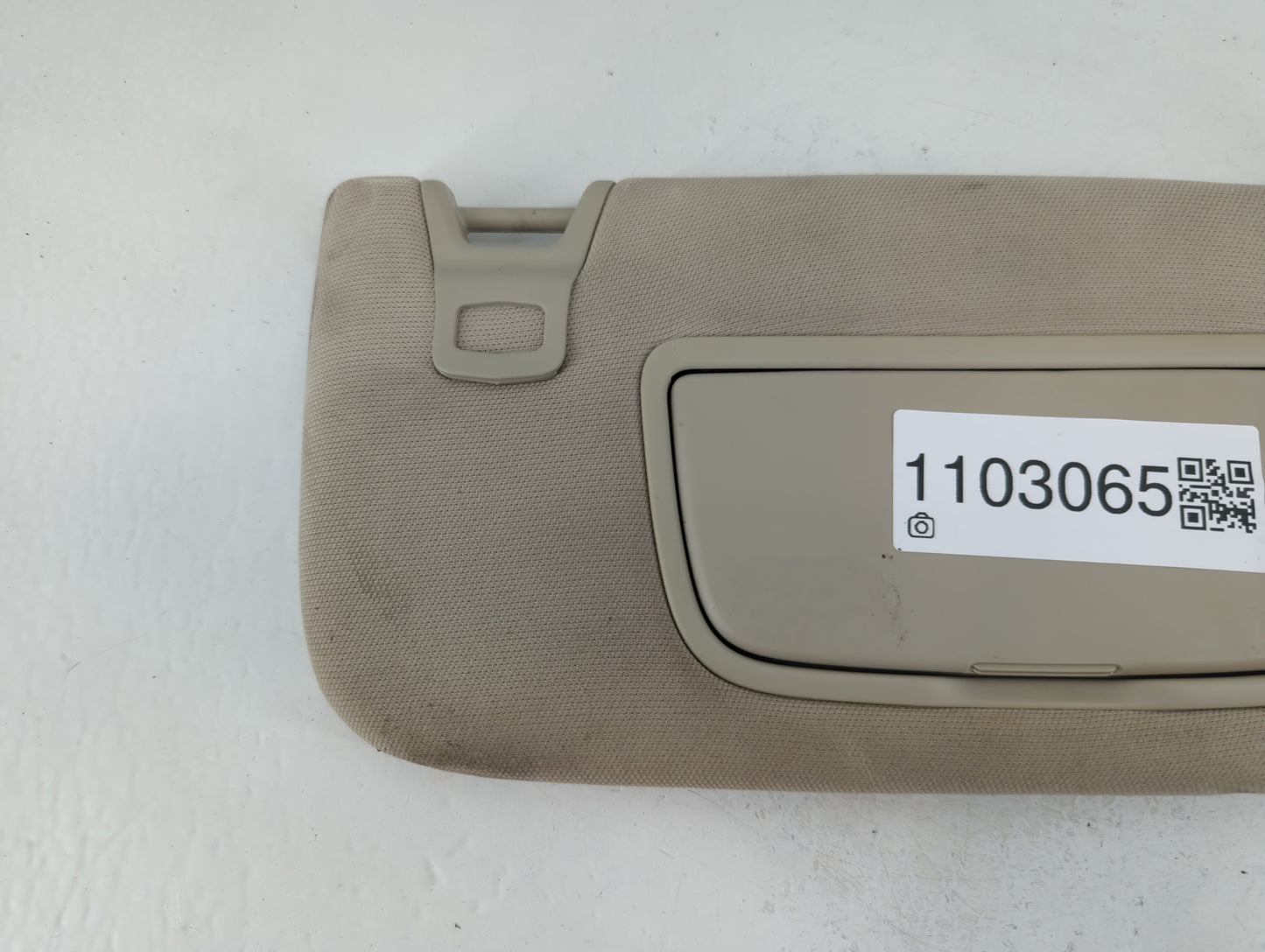 2017-2020 Ford Fusion Sun Visor Shade Replacement Passenger Right Mirror Fits Fits 2017 2018 2019 2020 OEM Used Auto Parts -