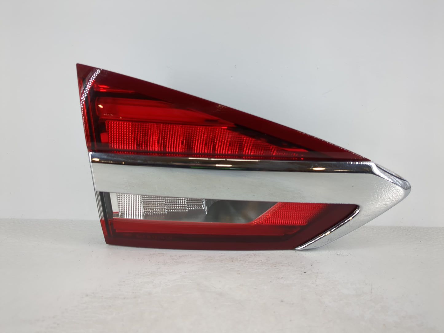 2019-2020 Ford Fusion Tail Light Assembly Driver Left OEM P/N:KS73-13A603-BF Fits Fits 2019 2020 OEM Used Auto Parts - Oemus