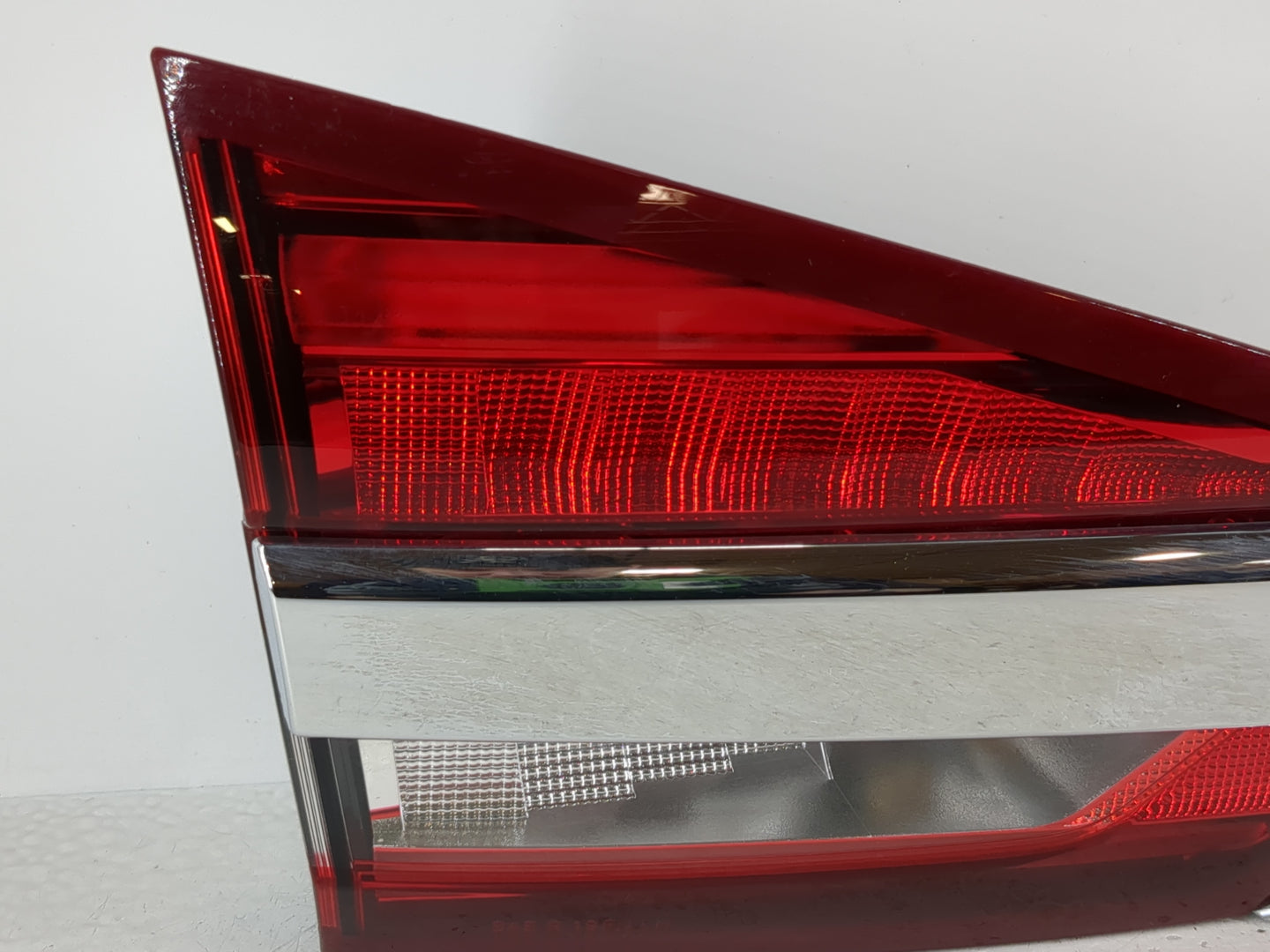 2019-2020 Ford Fusion Tail Light Assembly Driver Left OEM P/N:KS73-13A603-BF Fits Fits 2019 2020 OEM Used Auto Parts - Oemus