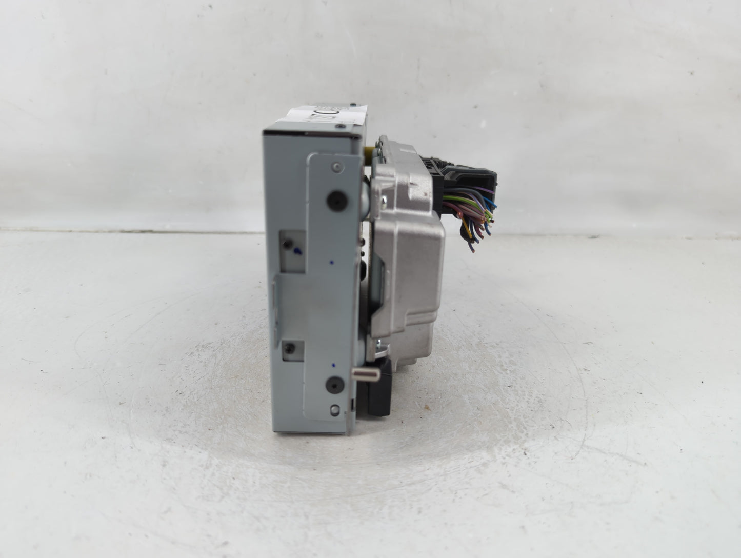 2017-2020 Ford Fusion Information Display Screen - Oemusedautoparts1.com