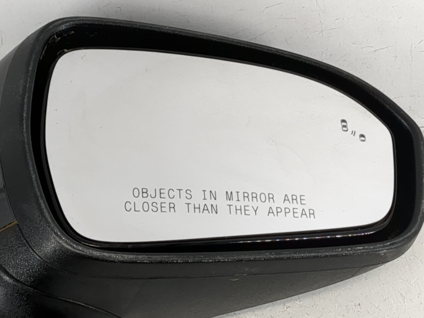 2019-2020 Ford Fusion Passenger Side View Mirror - Right Door Mirror OEM Used - Oemusedautoparts1.com