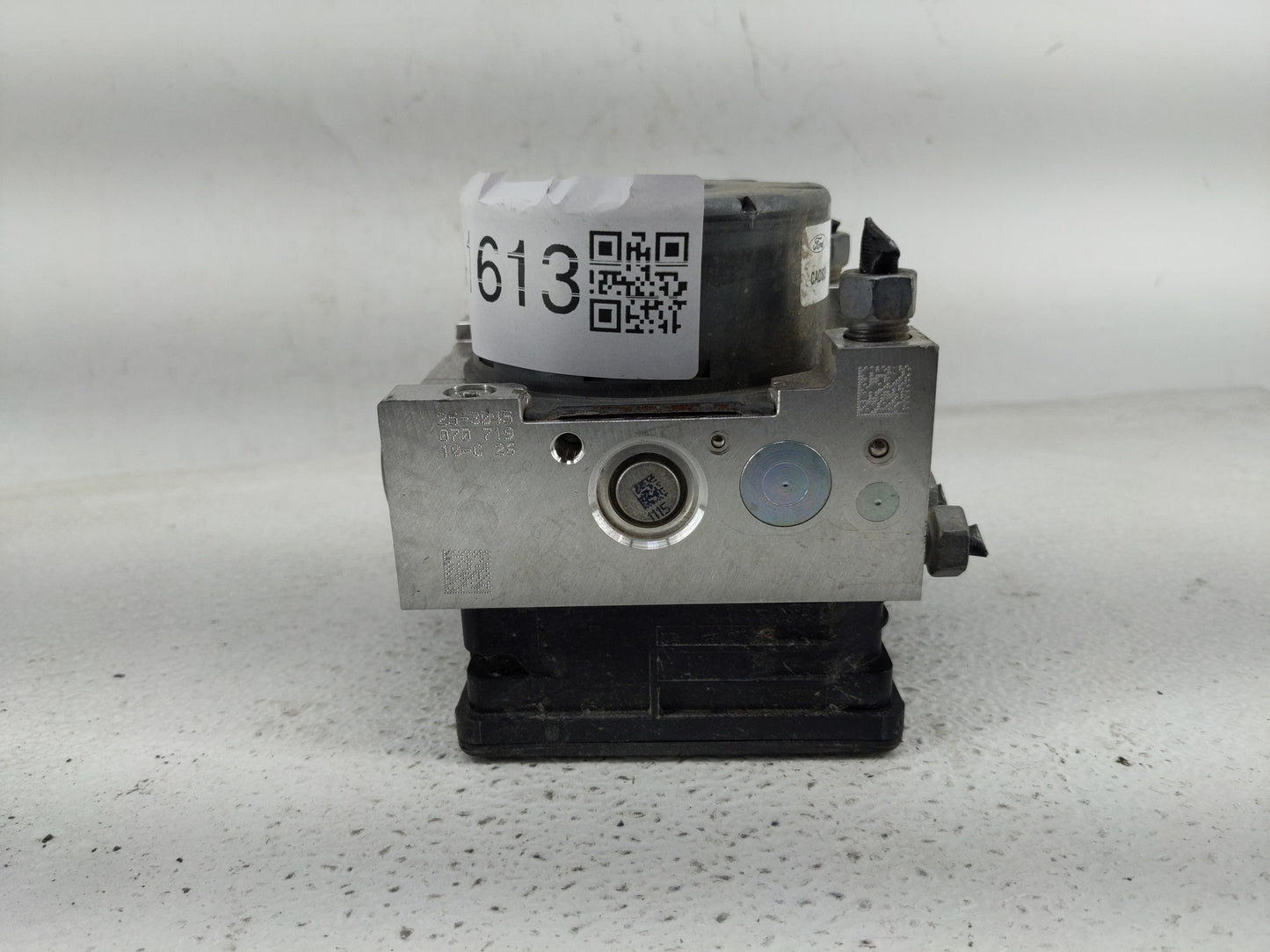 2019-2020 Ford Fusion ABS Pump Control Module Replacement P/N:KG9C-2B373-CD Fits Fits 2019 2020 OEM Used Auto Parts - Oemuse