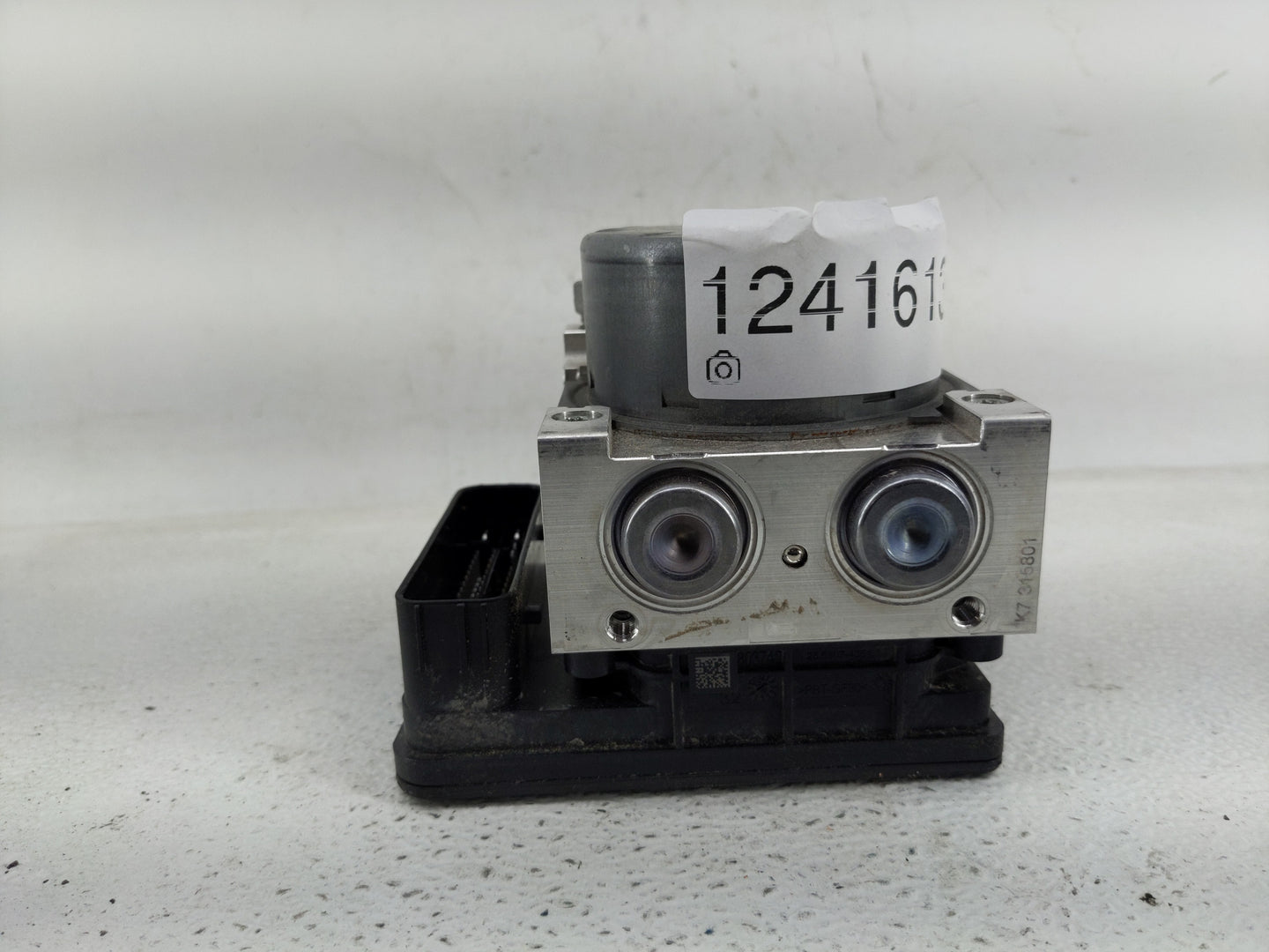 2019-2020 Ford Fusion ABS Pump Control Module Replacement P/N:KG9C-2B373-CD Fits Fits 2019 2020 OEM Used Auto Parts - Oemuse