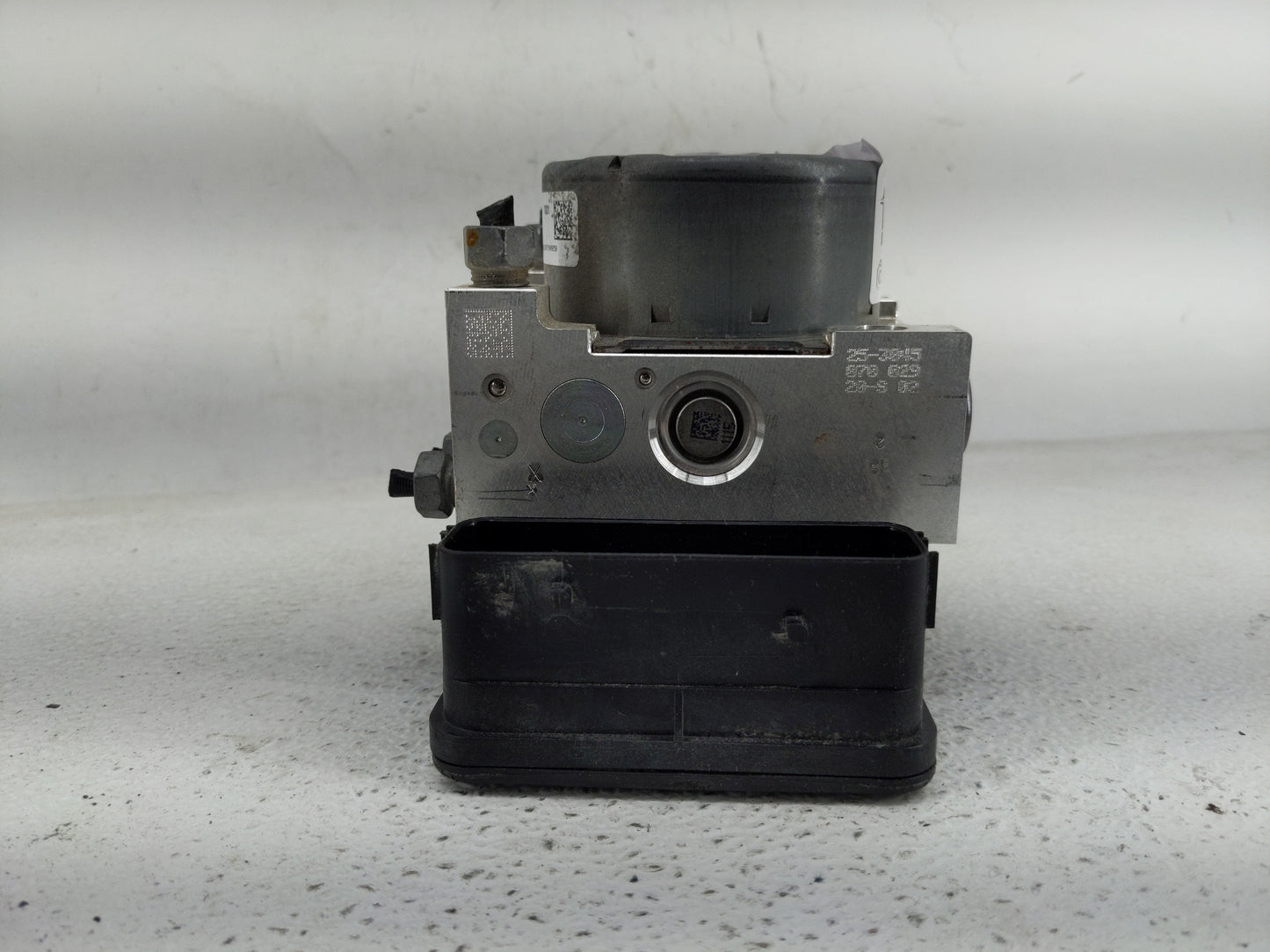 2019-2020 Ford Fusion ABS Pump Control Module Replacement P/N:KG9C-2B373-CD Fits Fits 2019 2020 OEM Used Auto Parts - Oemuse