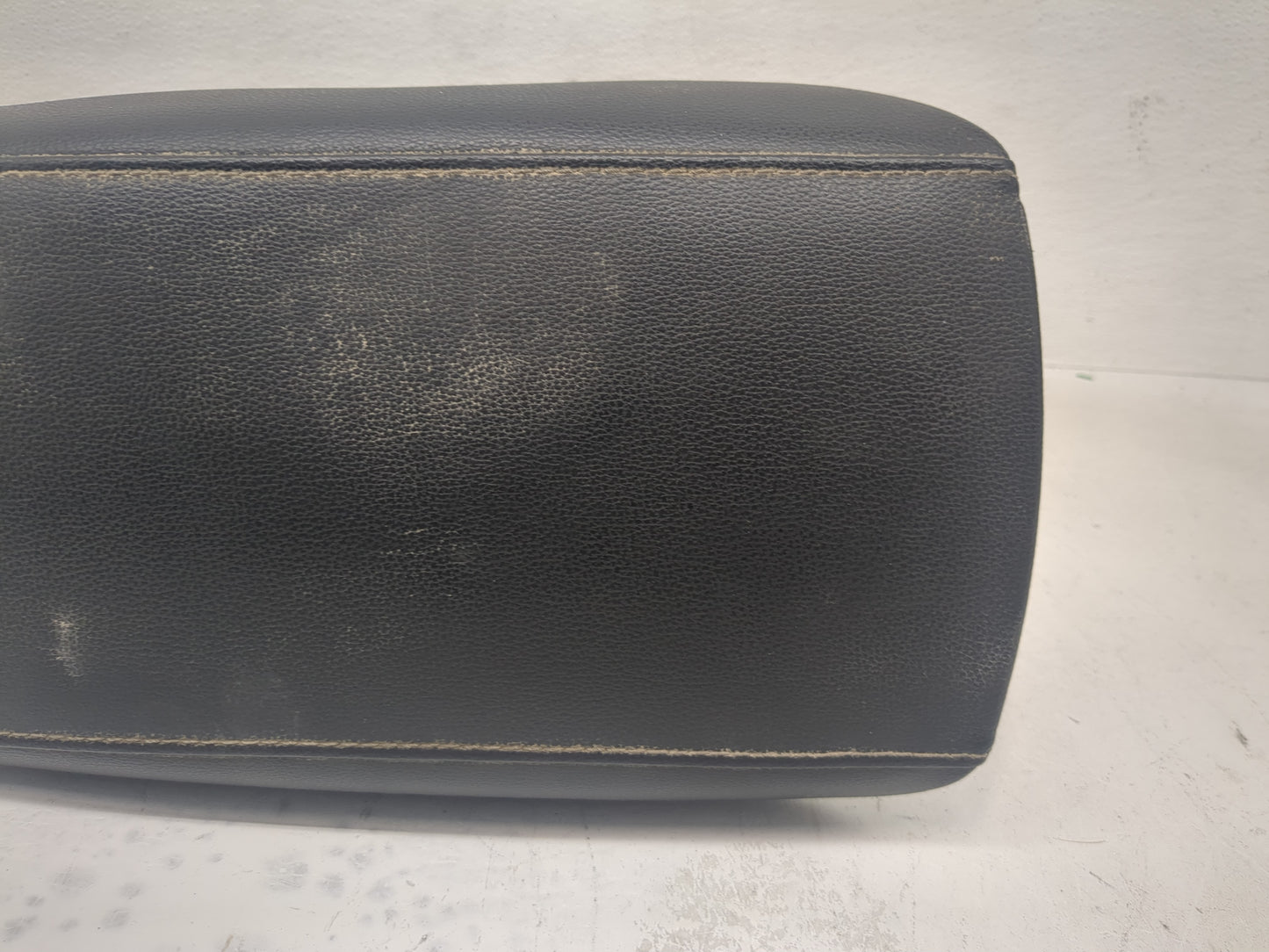 2017-2020 Ford Fusion Center Console Armrest Cover Lid Fits Fits 2017 2018 2019 2020 OEM Used Auto Parts - Oemusedautoparts1