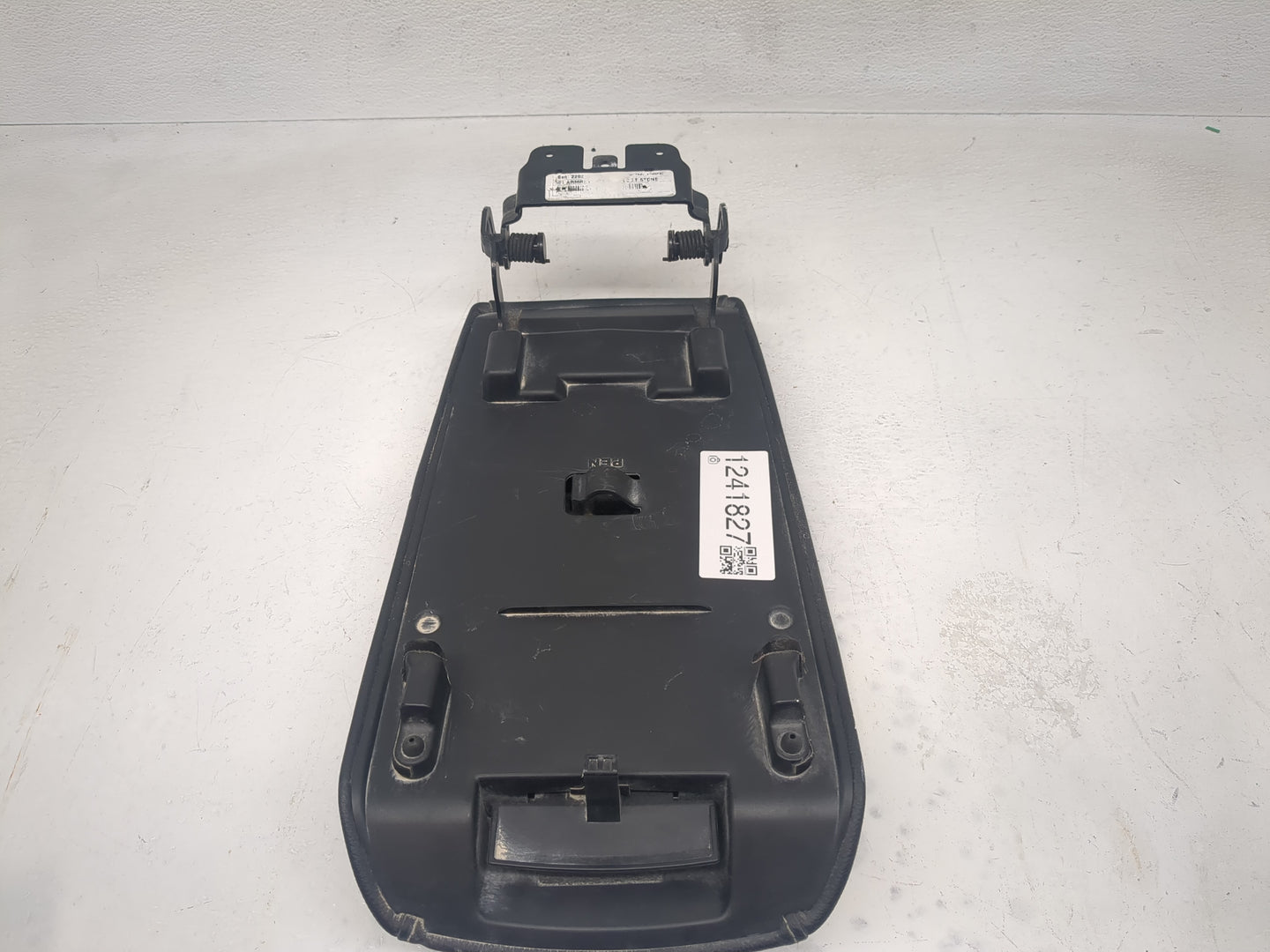 2017-2020 Ford Fusion Center Console Armrest Cover Lid Fits Fits 2017 2018 2019 2020 OEM Used Auto Parts - Oemusedautoparts1