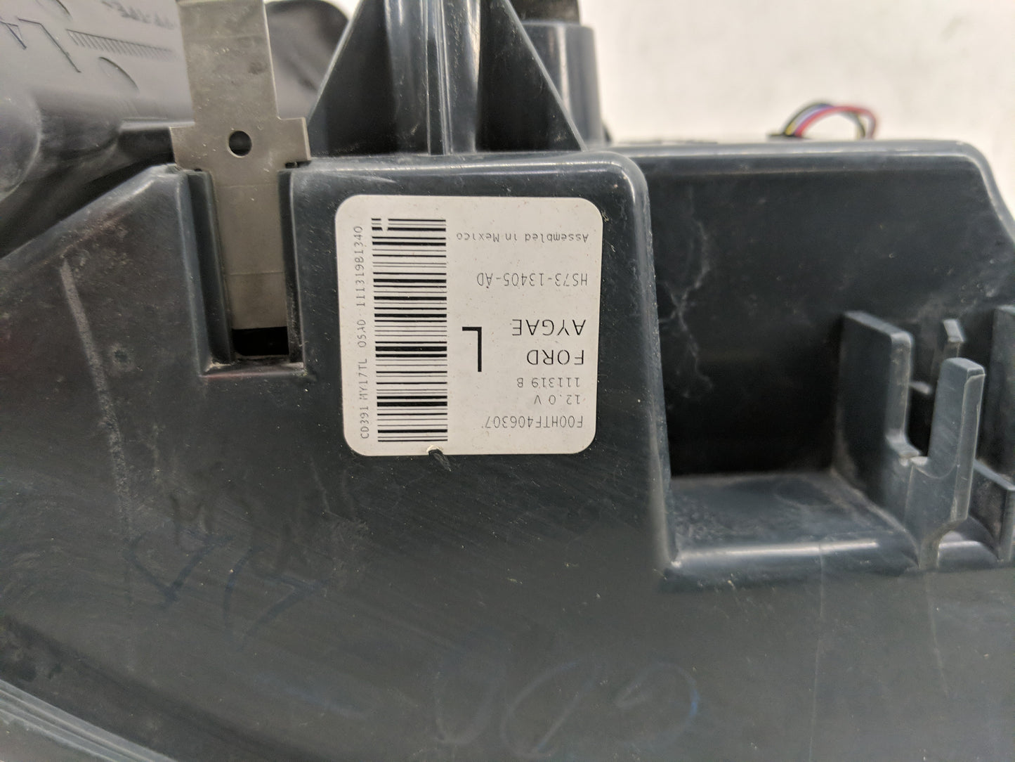 2020 Ford Fusion Tail Light Assembly Passenger Right OEM P/N:HS73-13405-AD Fits OEM Used Auto Parts - Oemusedautoparts1.com