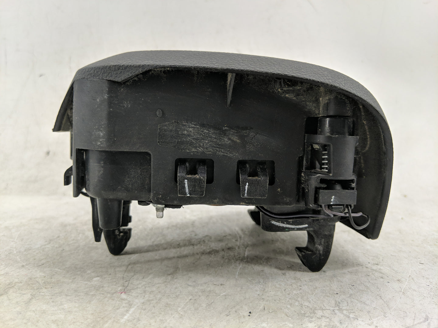 2019-2020 Ford Fusion Air Bag Driver Left Steering Wheel Mounted - Oemusedautoparts1.com