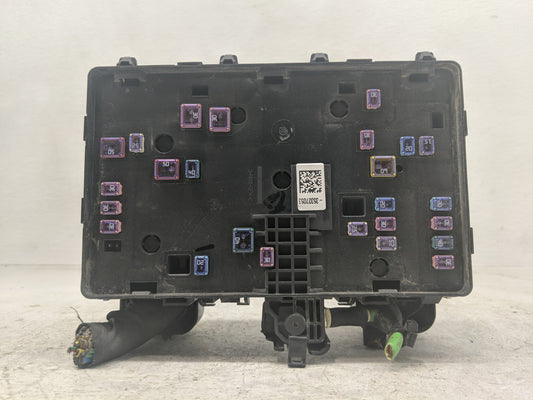 2017-2020 Ford Fusion Fusebox Fuse Box Panel Relay Module P/N:HG9T14D068BC Fits Fits 2017 2018 2019 2020 OEM Used Auto Parts