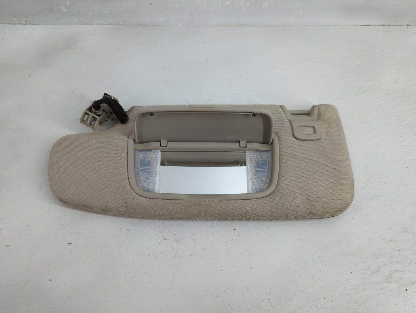 2017-2020 Ford Fusion Sun Visor Shade Replacement Driver Left Mirror Fits Fits 2017 2018 2019 2020 OEM Used Auto Parts - Oem