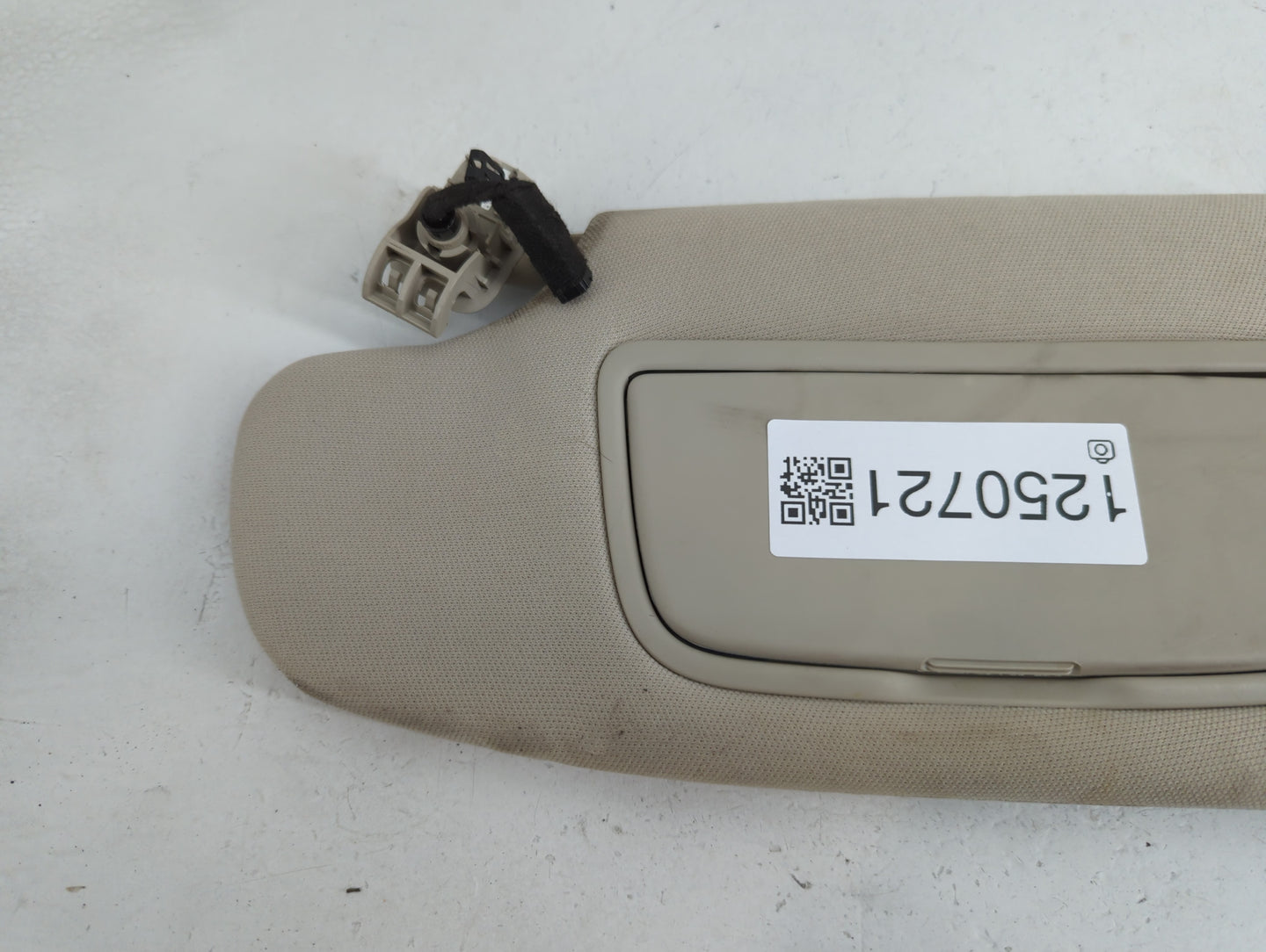 2017-2020 Ford Fusion Sun Visor Shade Replacement Driver Left Mirror Fits Fits 2017 2018 2019 2020 OEM Used Auto Parts - Oem