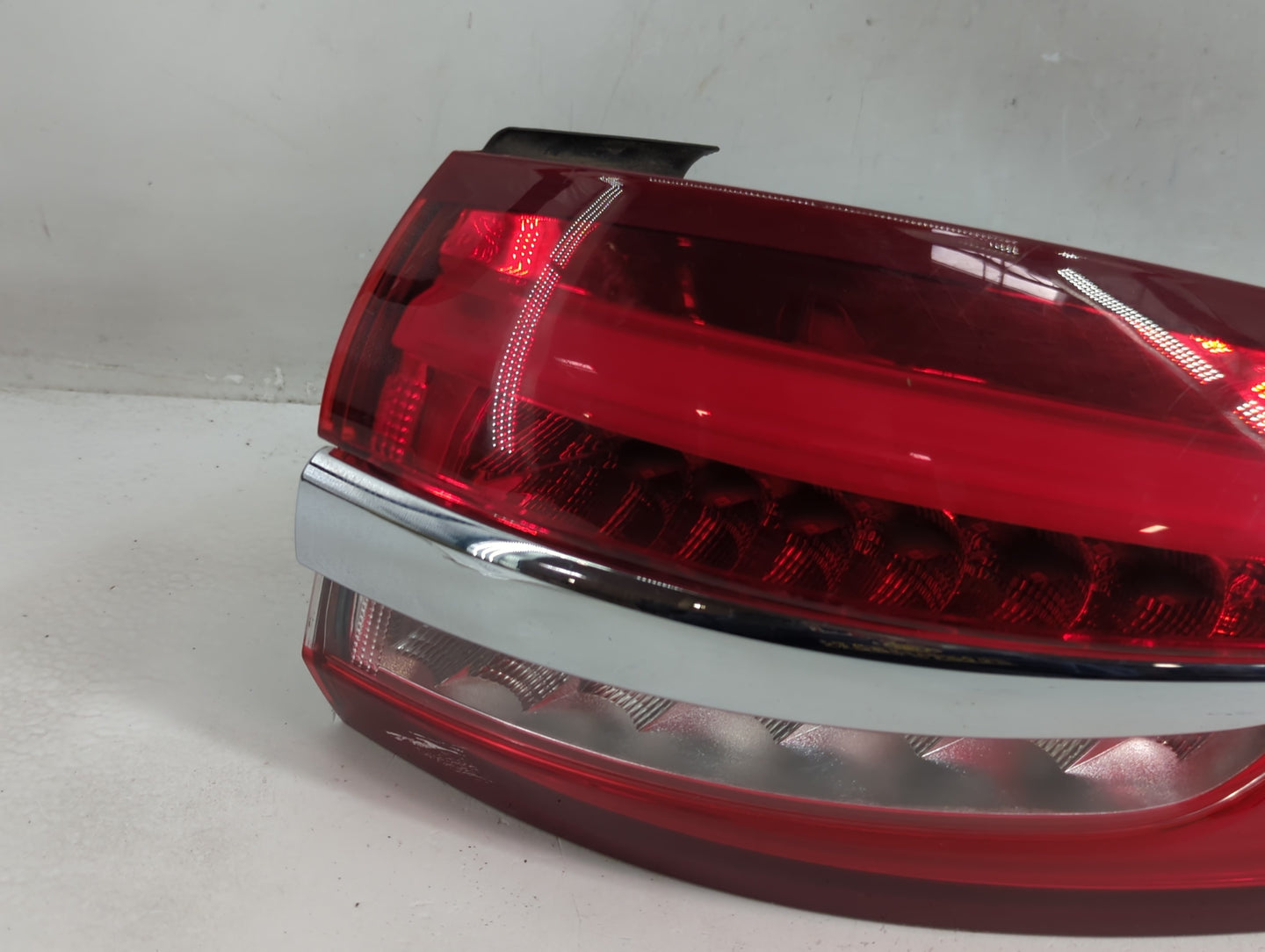 2017-2020 Ford Fusion Tail Light Assembly Passenger Right OEM P/N:HS73-13404-AD Fits Fits 2017 2018 2019 2020 OEM Used Auto 