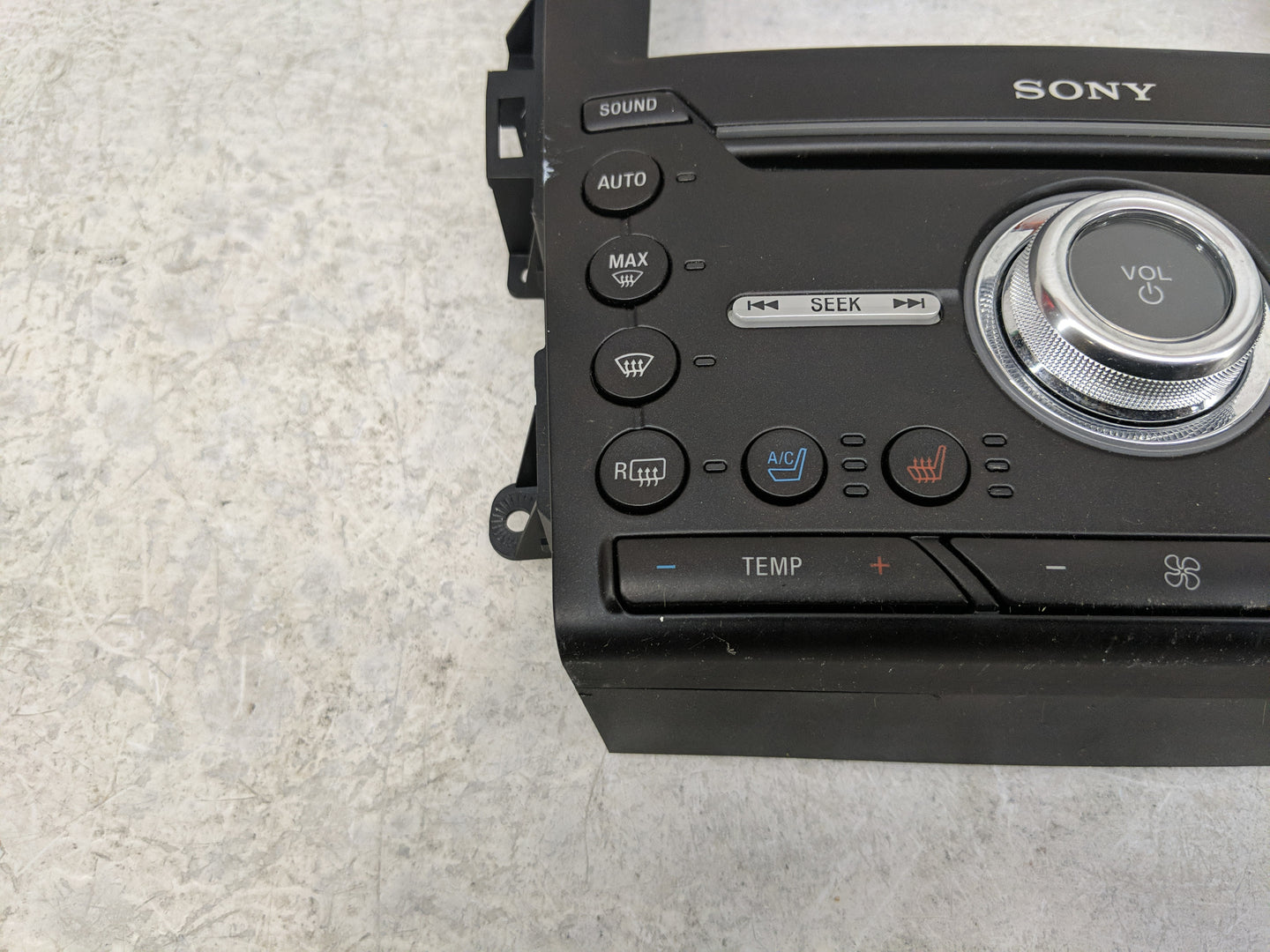 2019-2020 Ford Fusion Radio Control Panel - Oemusedautoparts1.com