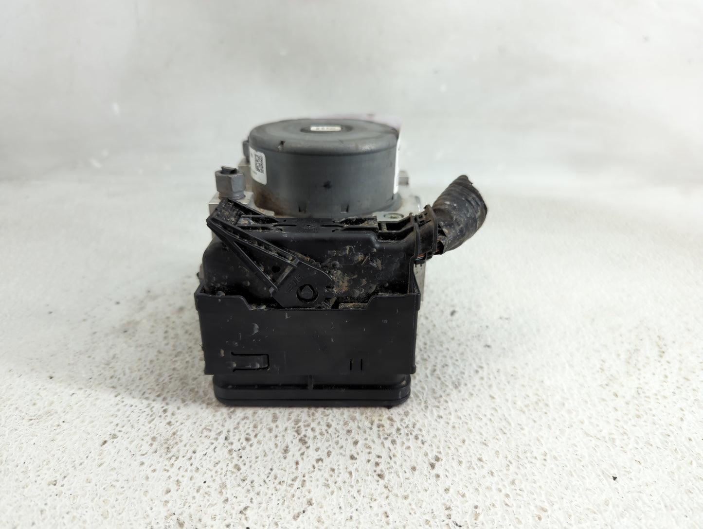 2019-2020 Ford Fusion ABS Pump Control Module Replacement P/N:KG9C-2B373-CD Fits Fits 2019 2020 OEM Used Auto Parts - Oemuse