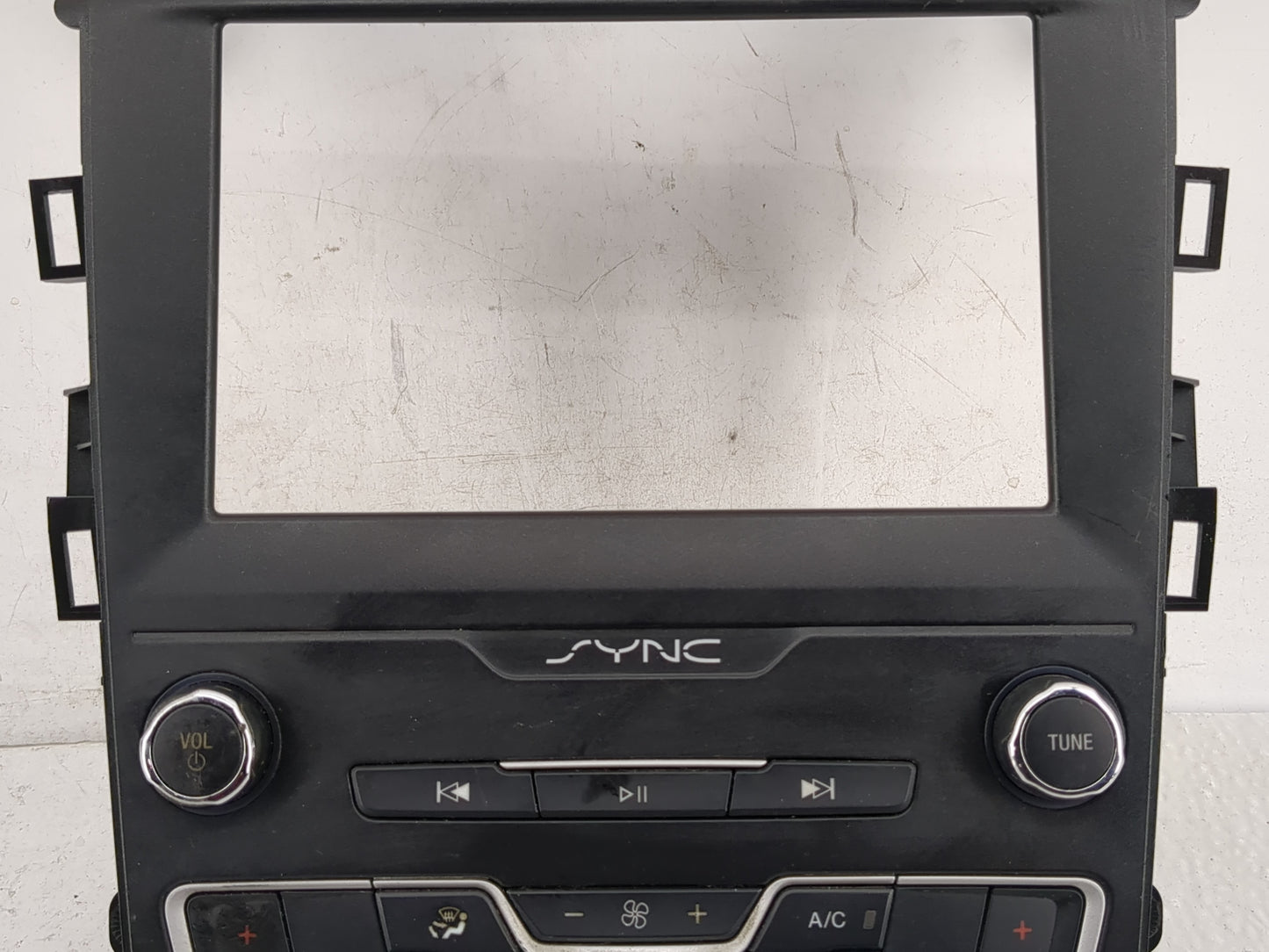 2017-2020 Ford Fusion Radio Control Panel - Oemusedautoparts1.com