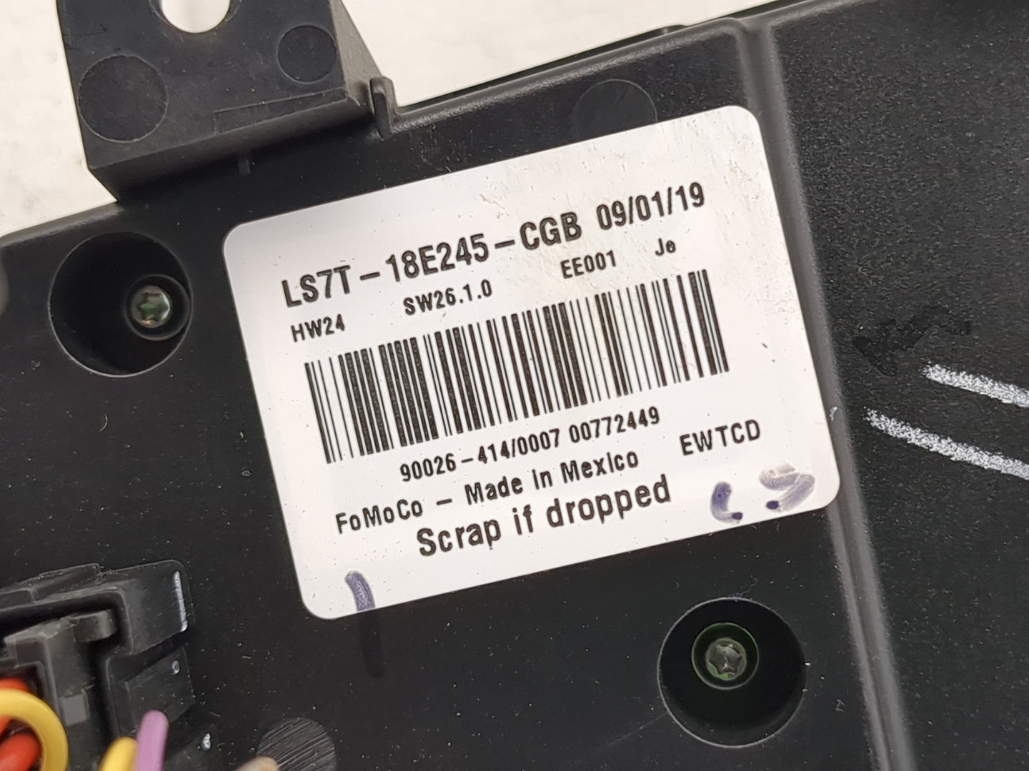2017-2020 Ford Fusion Radio Control Panel - Oemusedautoparts1.com