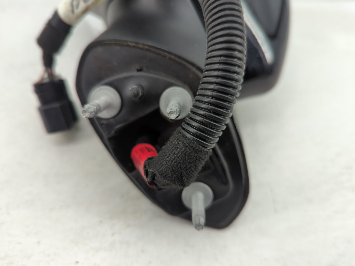 2019-2020 Ford Fusion Driver Side View Mirror - Left Door Mirror OEM Used - Oemusedautoparts1.com