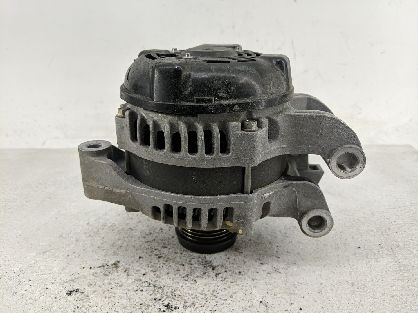 2016-2020 Ford Fusion Alternator Replacement Generator Charging Assembly Engine OEM P/N:HS7T-10300-AA Fits OEM Used Auto Par