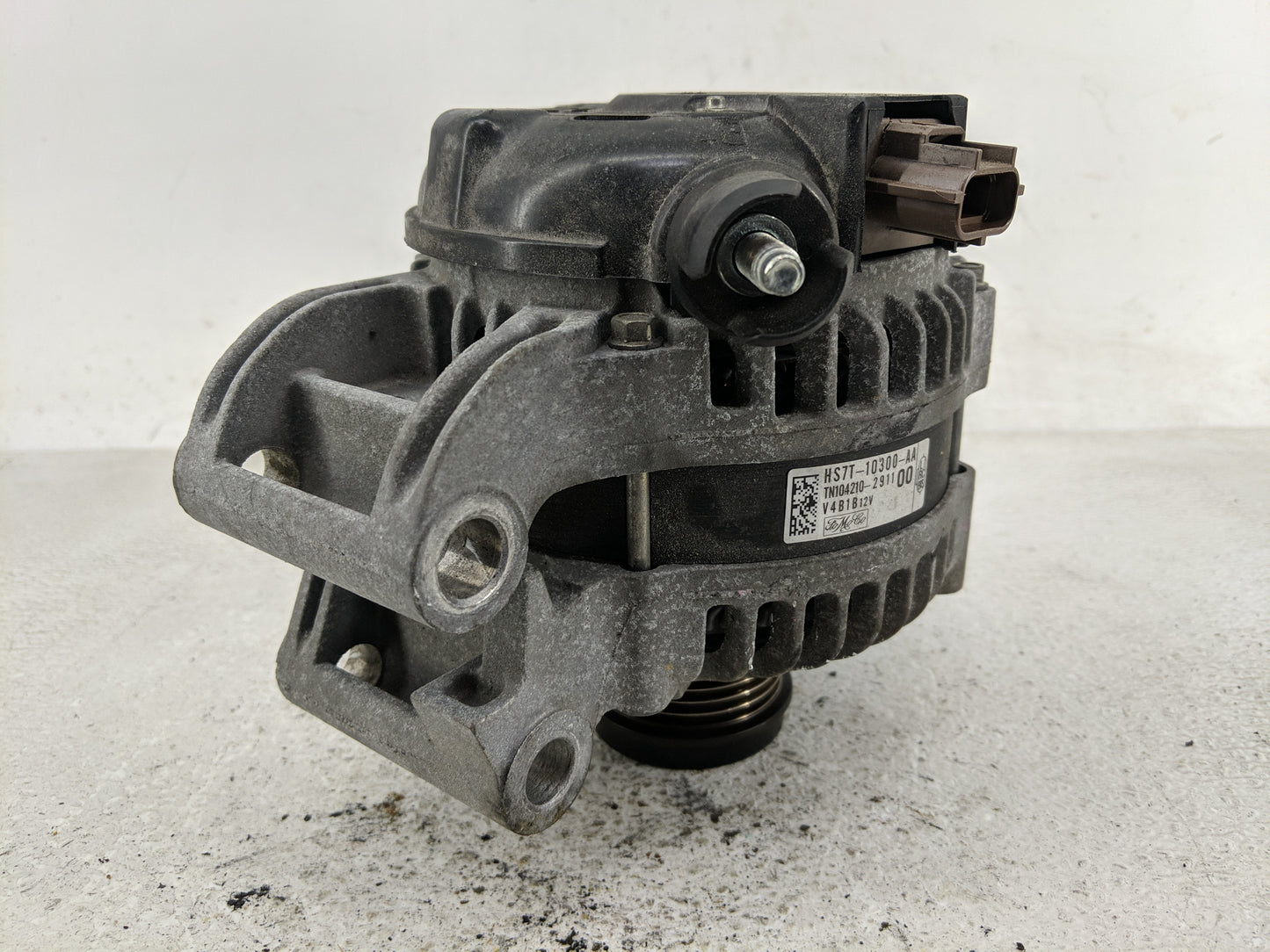 2016-2020 Ford Fusion Alternator Replacement Generator Charging Assembly Engine OEM P/N:HS7T-10300-AA Fits OEM Used Auto Par