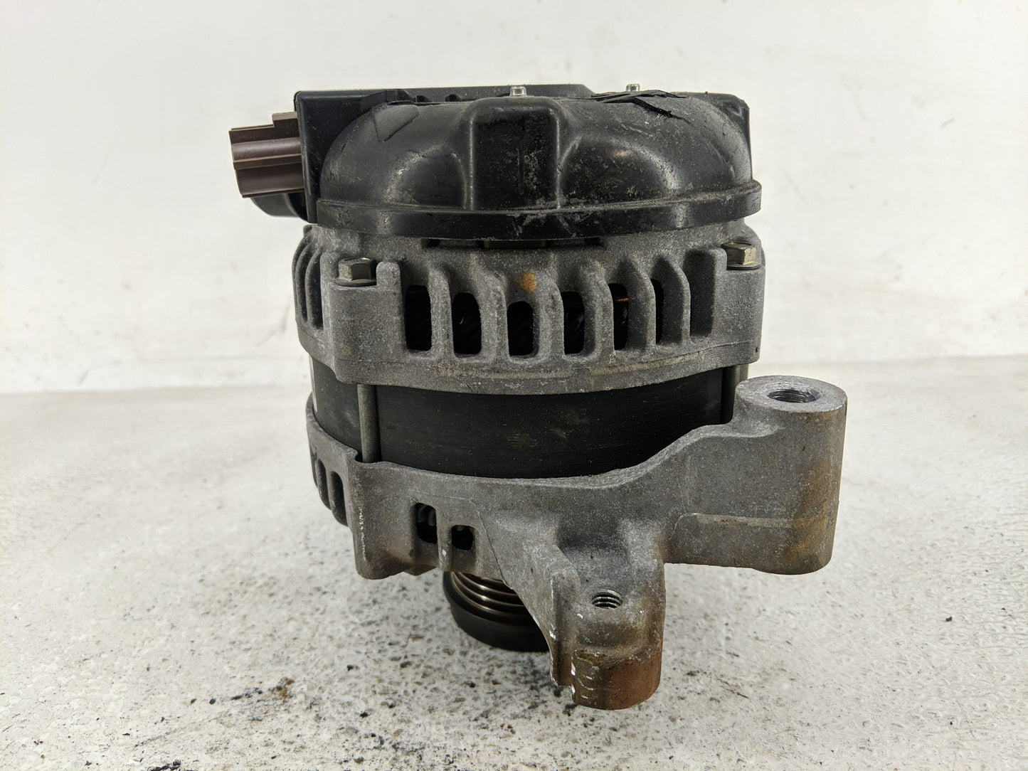 2016-2020 Ford Fusion Alternator Replacement Generator Charging Assembly Engine OEM P/N:HS7T-10300-AA Fits OEM Used Auto Par