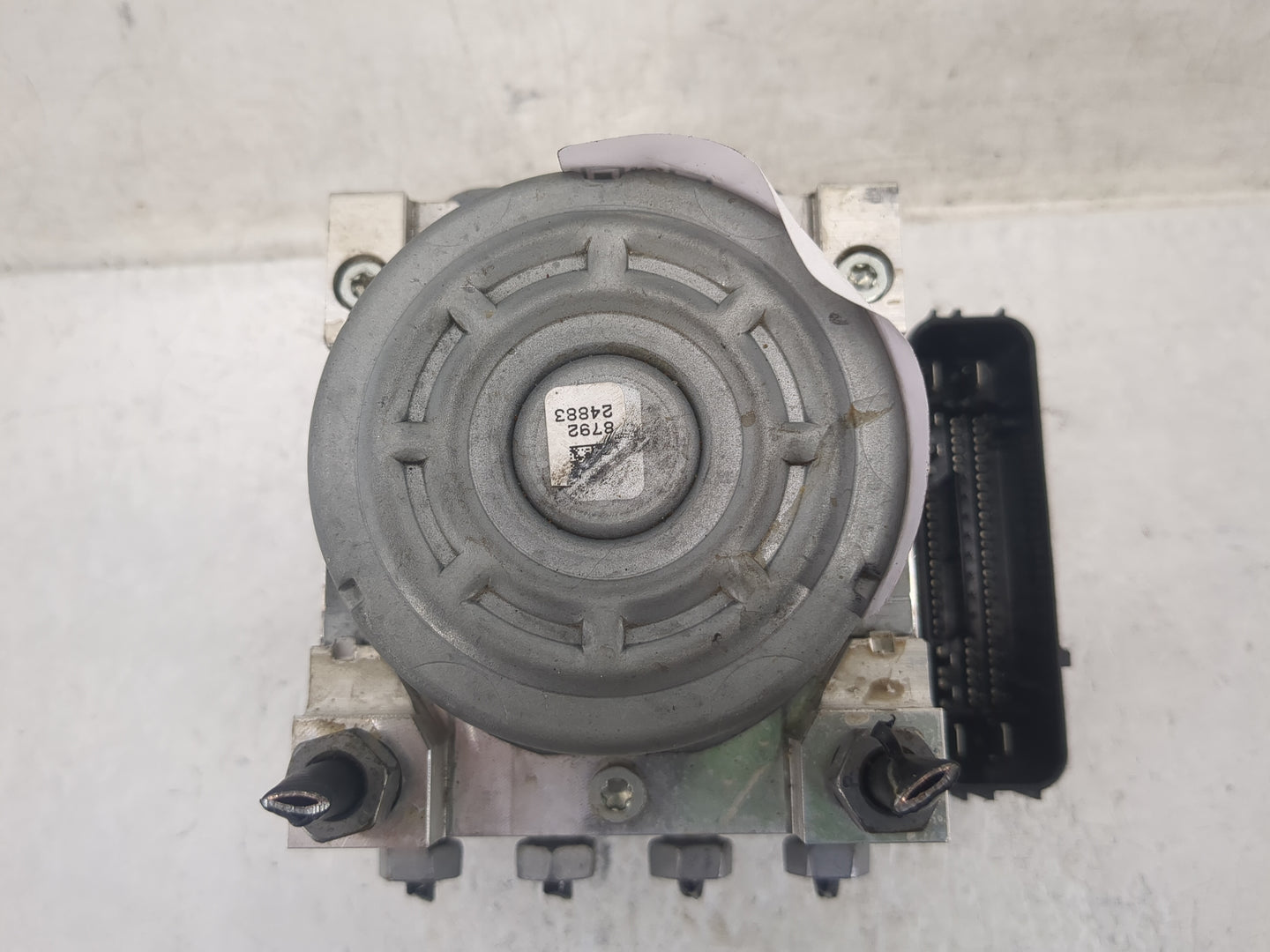 2019-2020 Ford Fusion ABS Pump Control Module Replacement P/N:KG9C-2B373-LC KG9C-2B373-CD Fits Fits 2019 2020 OEM Used Auto 
