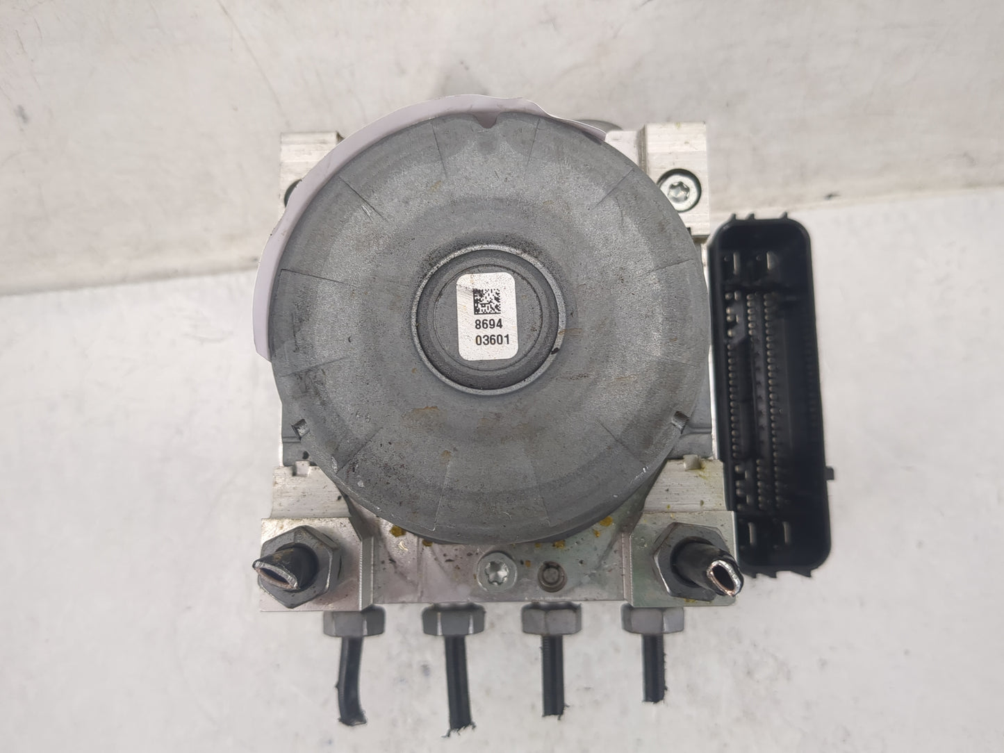 2019-2020 Ford Fusion ABS Pump Control Module Replacement P/N:KG9C-2B373-CD Fits Fits 2019 2020 OEM Used Auto Parts - Oemuse