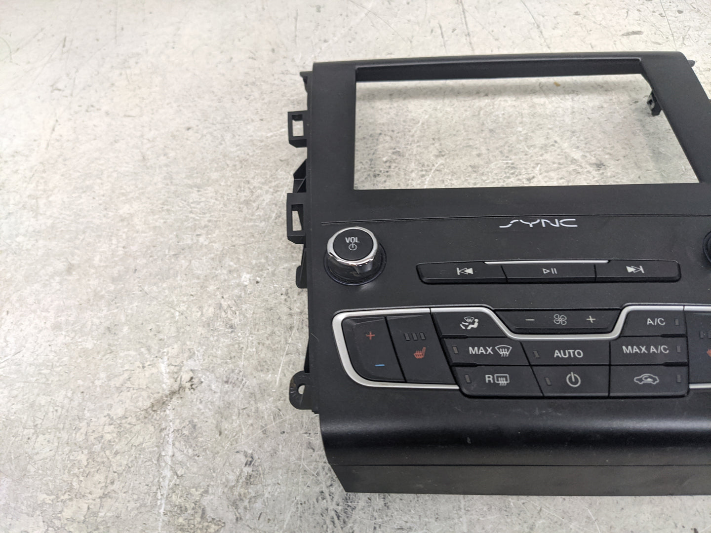 2017-2020 Ford Fusion Radio AM FM Cd Player Receiver Replacement P/N:LS7T-18E245-CHB Fits Fits 2017 2018 2019 2020 OEM Used 
